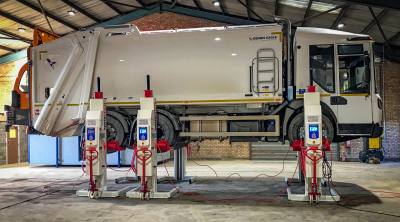 Stertil Koni mobile column lifts support new workshop for Specialist Fleet Services